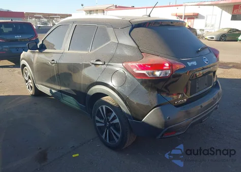 2020 Nissan Kicks Sv Xtronic Cvt z USA, uszkodzony, nr VIN 3N1CP5CV5LL498557
